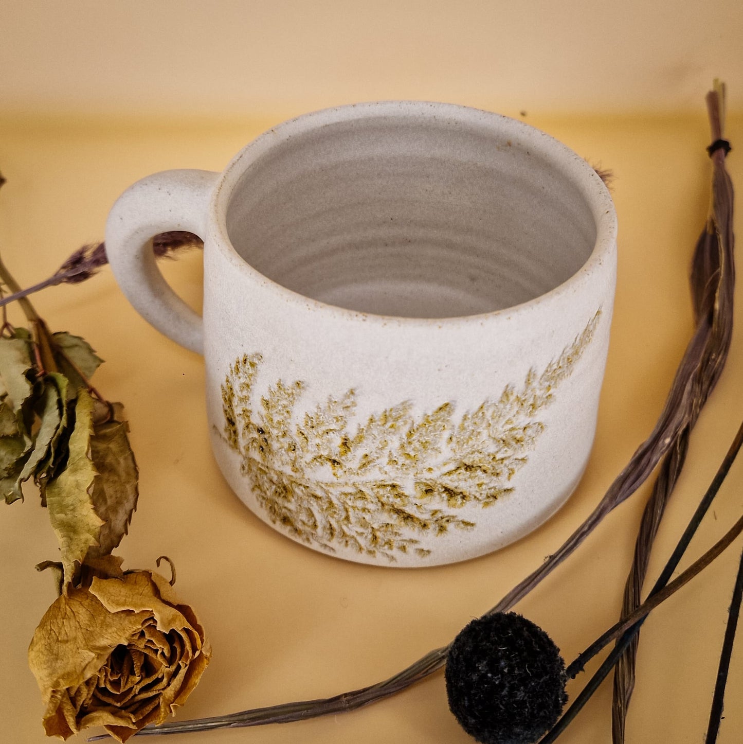 Hand carved Fern Mug by María Poyato