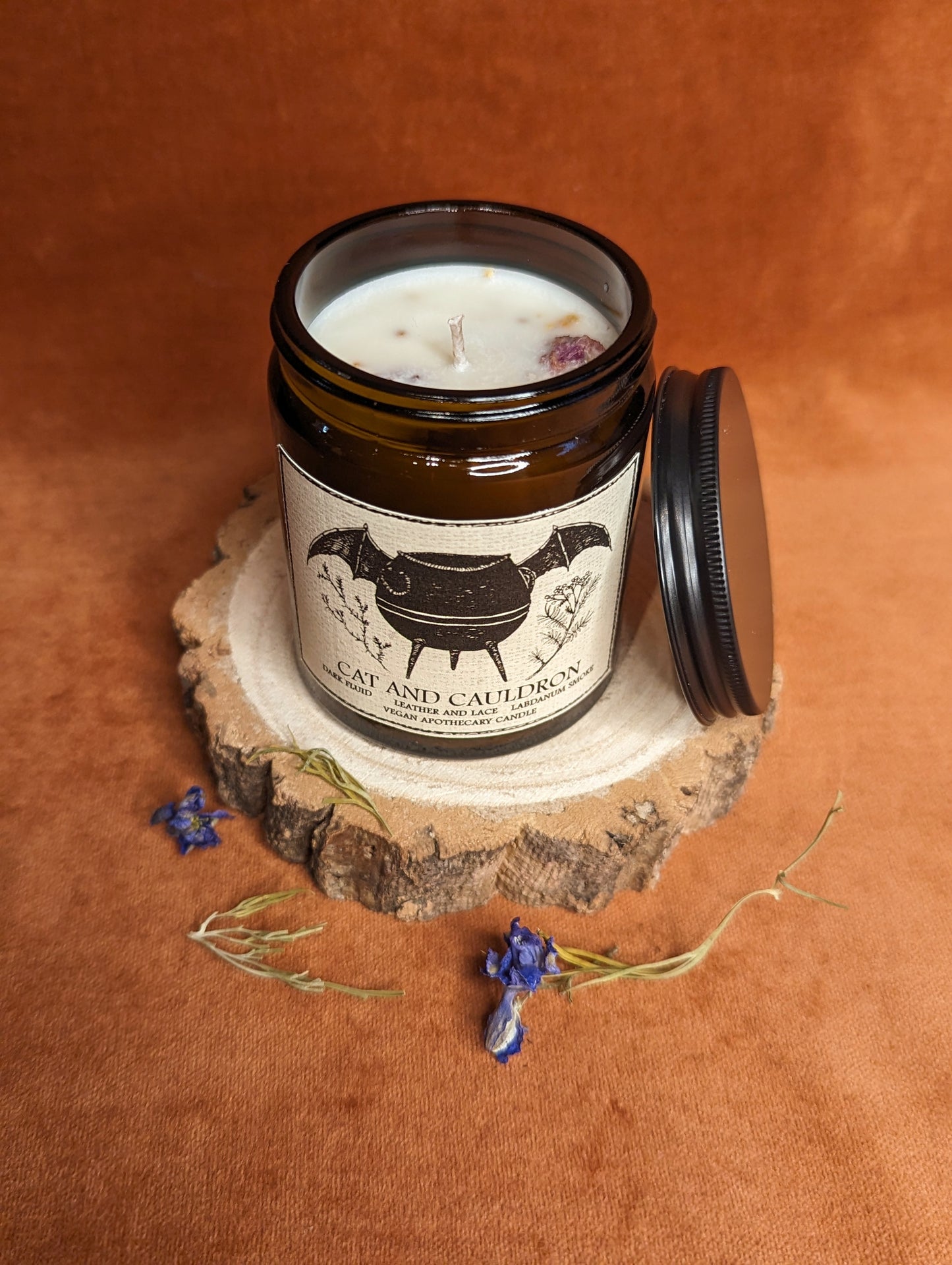 Single Wick Apothecary Candle: Cat and Cauldron
