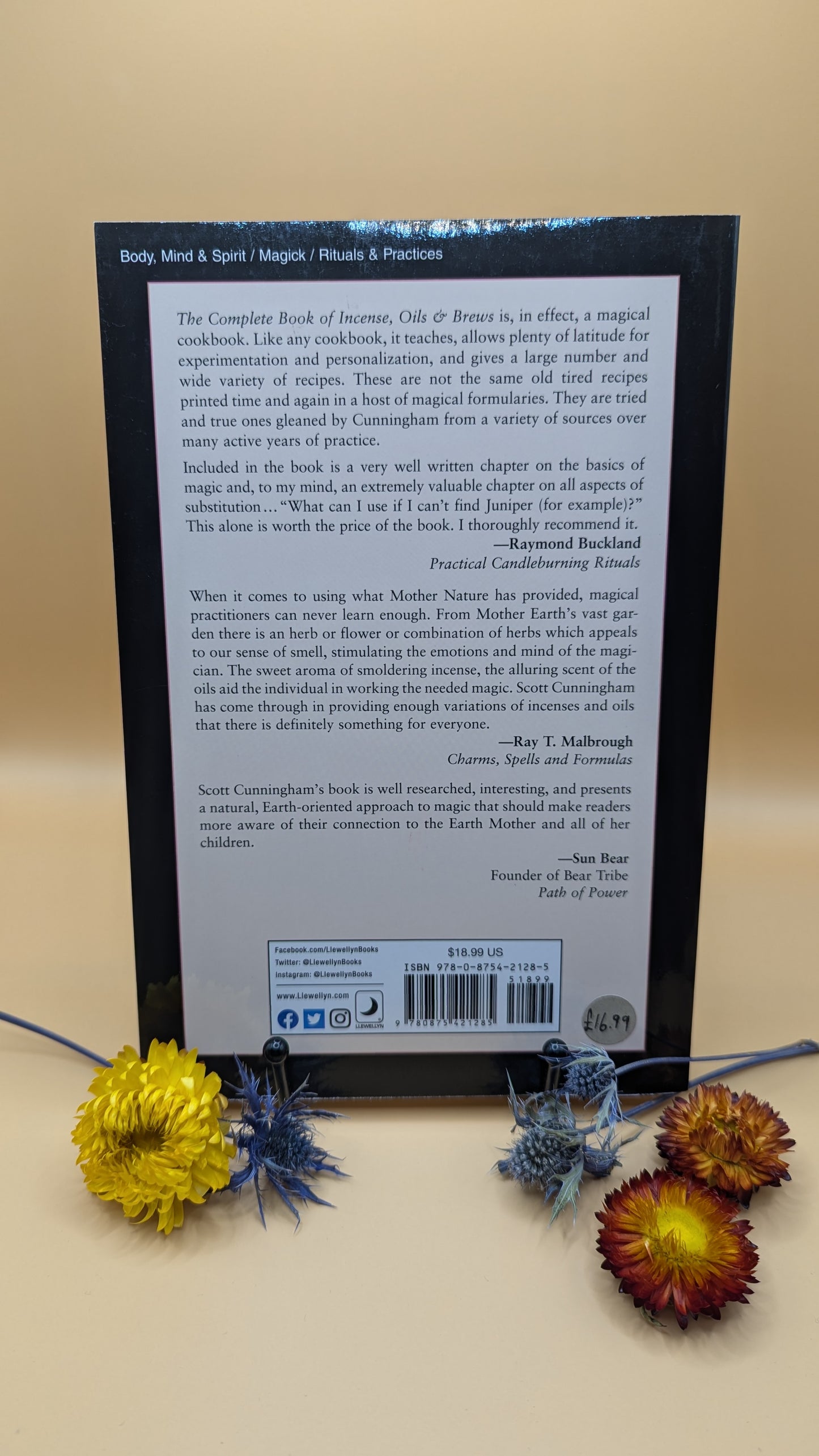 The Complete Book of Incense, Oils & Brews