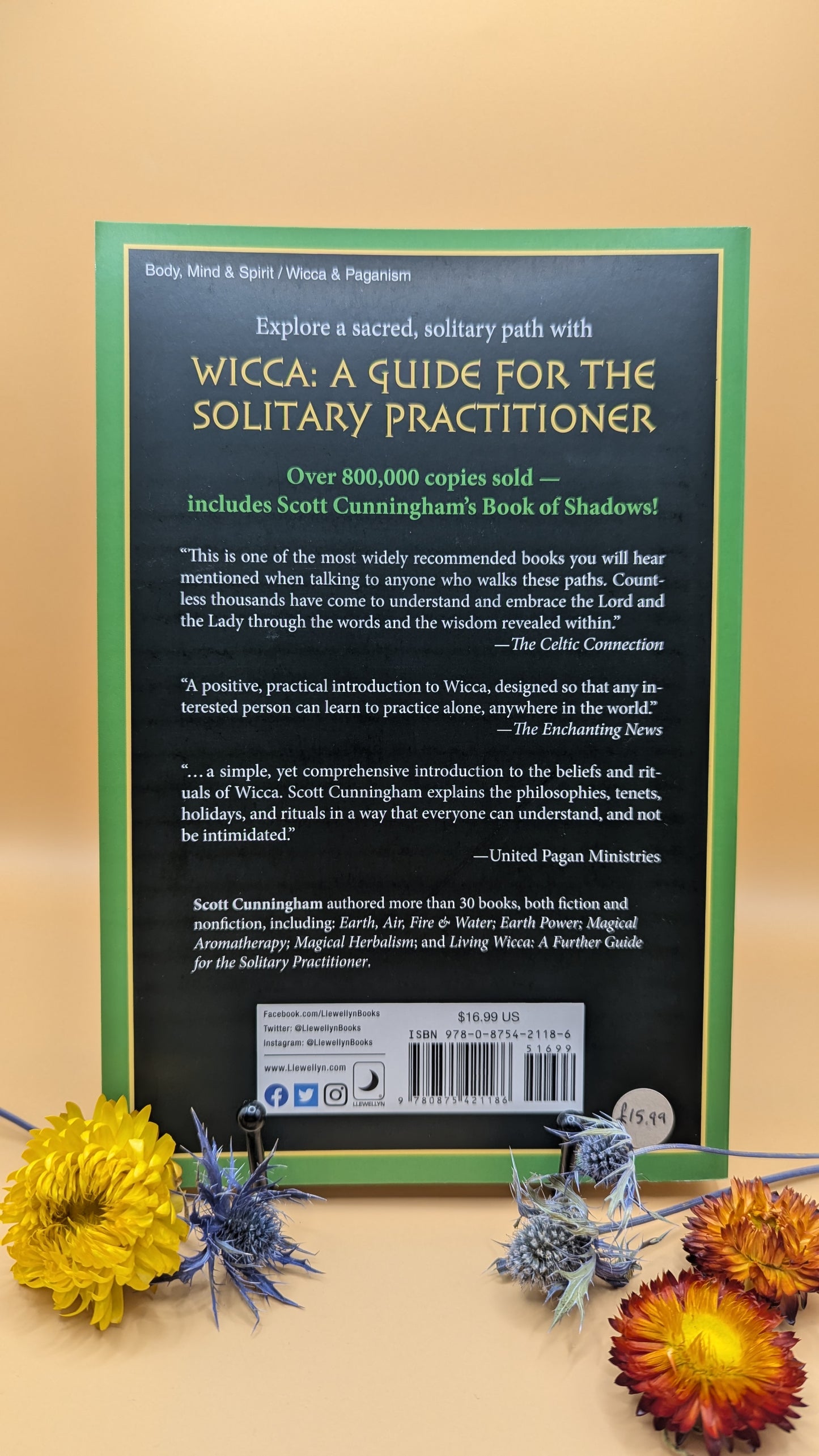 Wicca: A Guide for the Solitary Practitioner