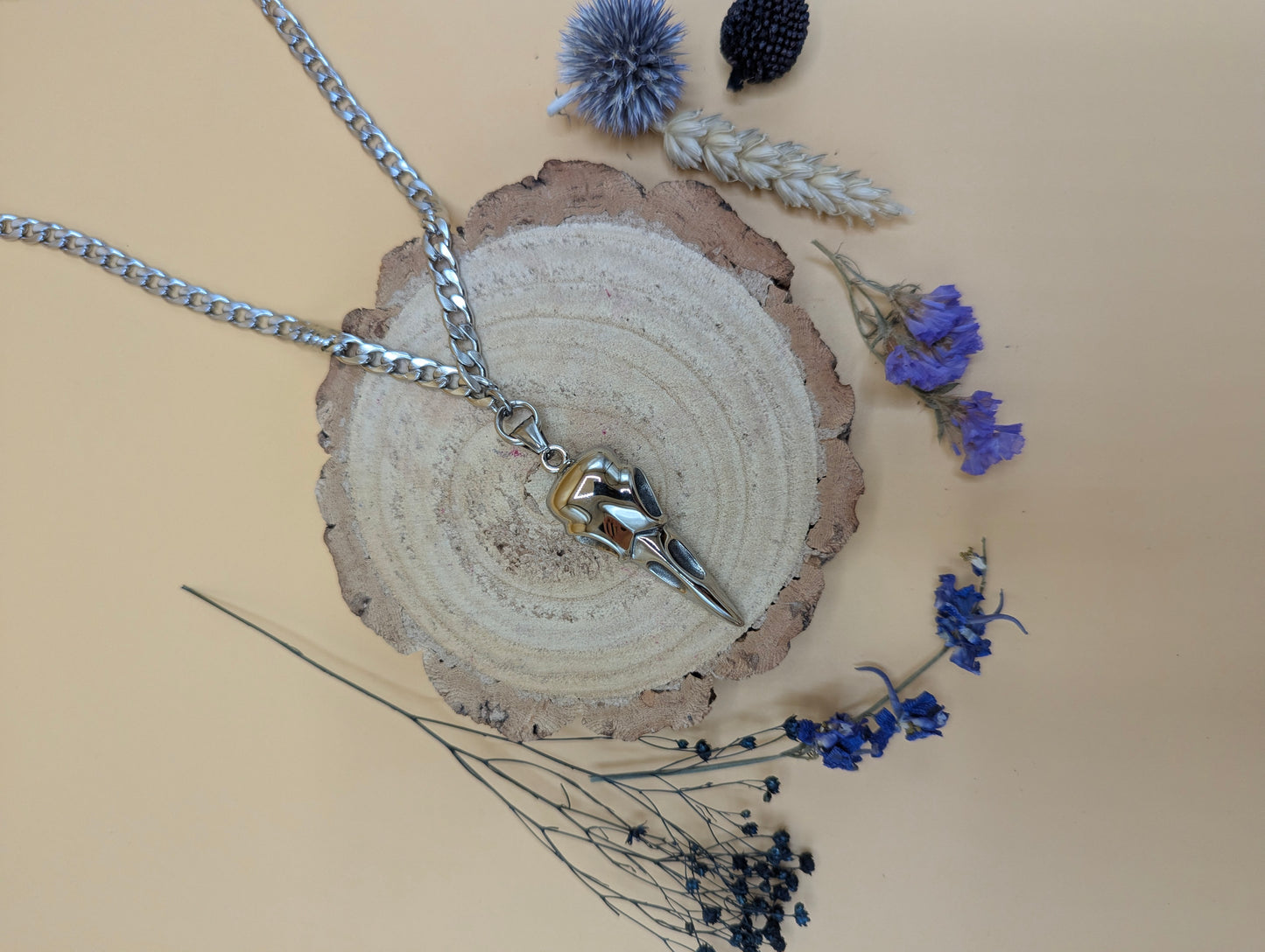 'FINAL BOSS' Corvid Skull Charm Necklace