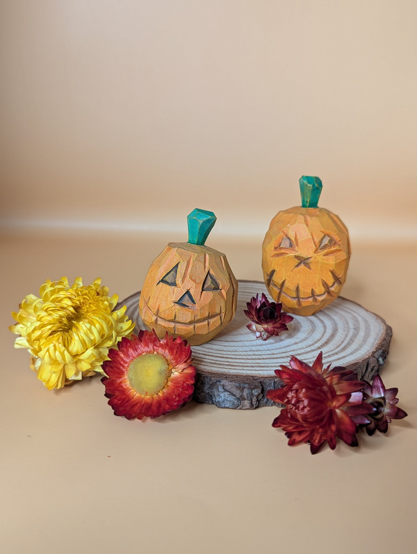 Scarecrow Woodcrafts Hand-carved Pumpkin