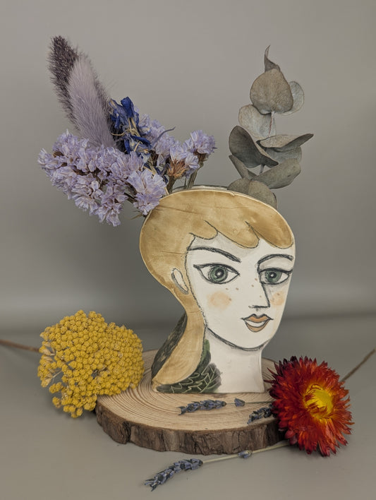 Janet in Carterhaugh Vase