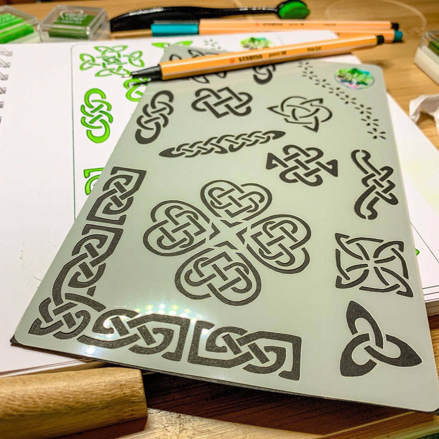 Celtic Viking Knots Stencil - Design 1