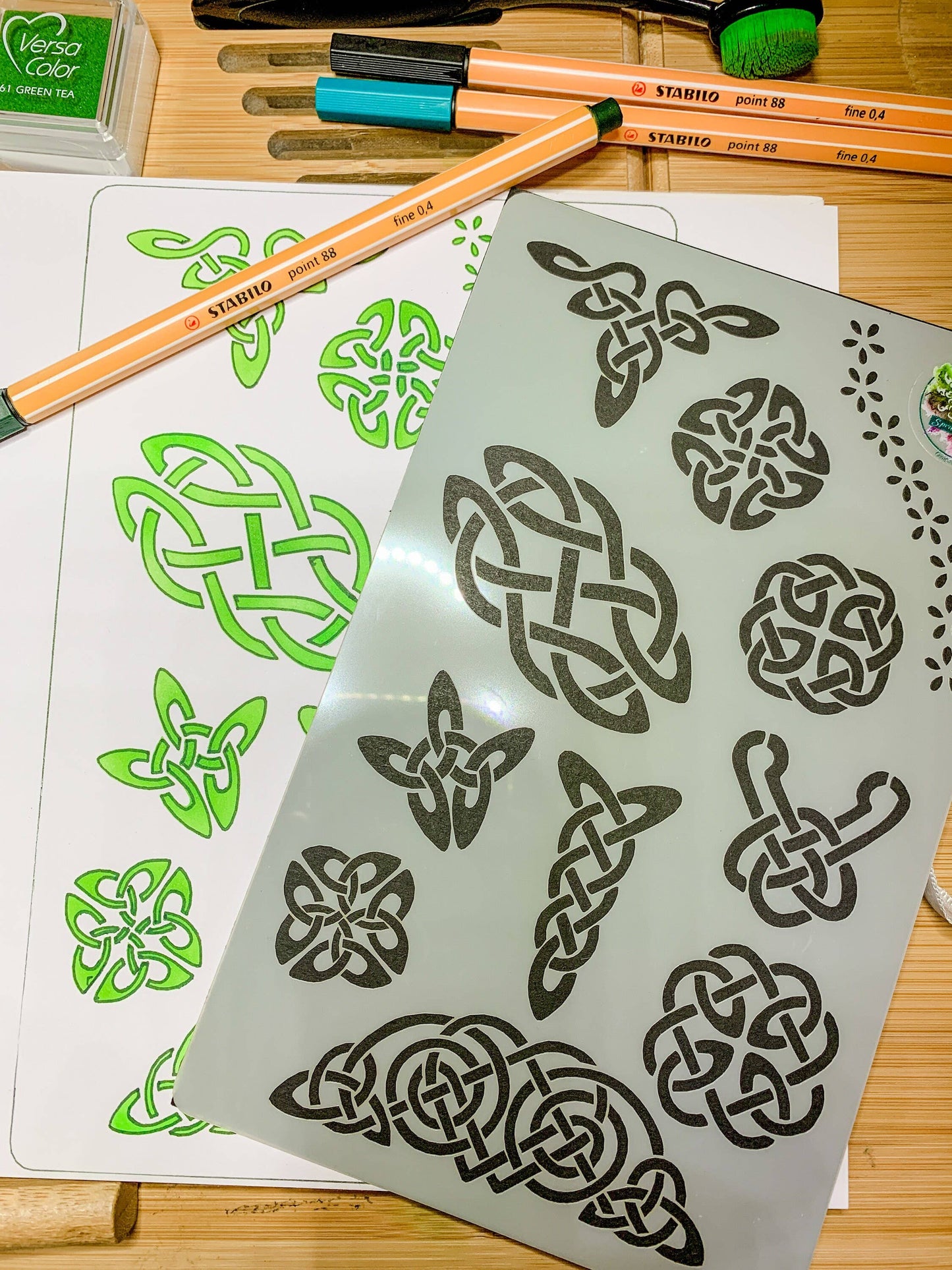 Celtic Viking Knots Stencil - Design 3