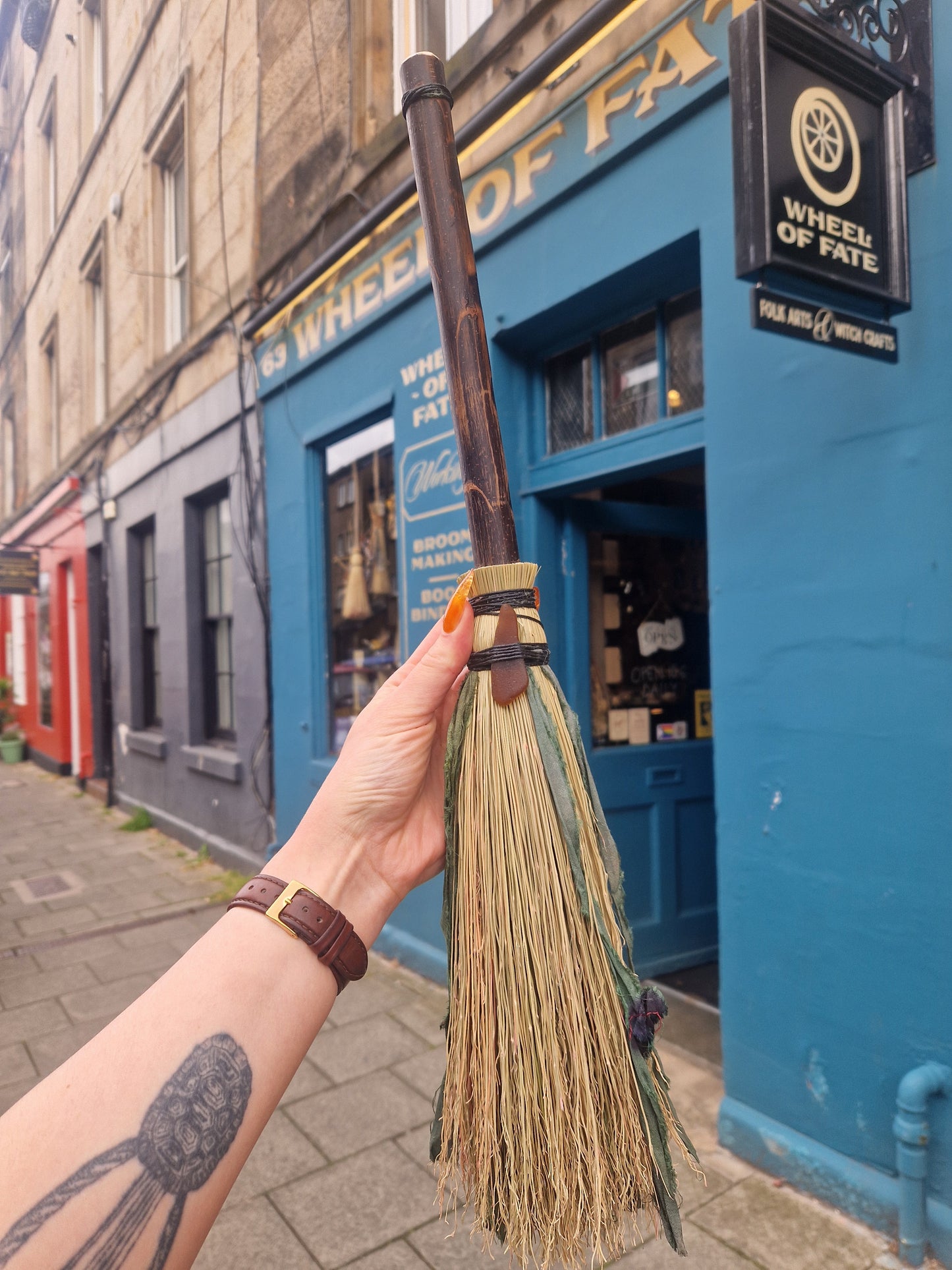 Sea-Witch Broom (Small)