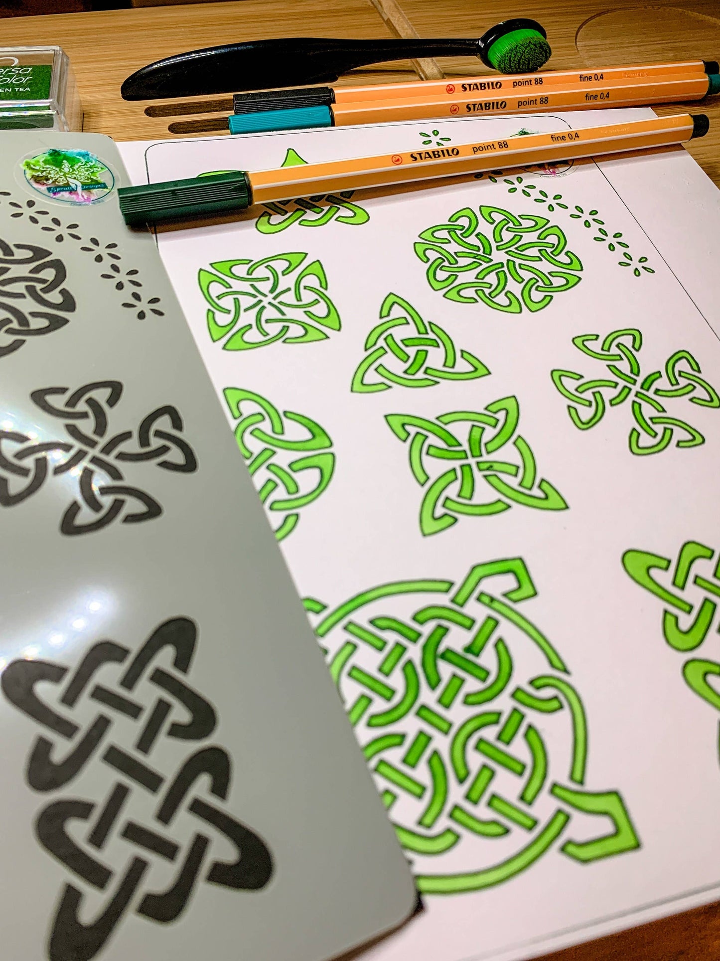 Celtic Viking Knots Stencil - Design 5
