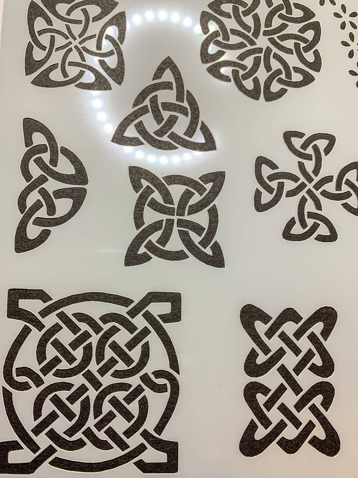 Celtic Viking Knots Stencil - Design 5