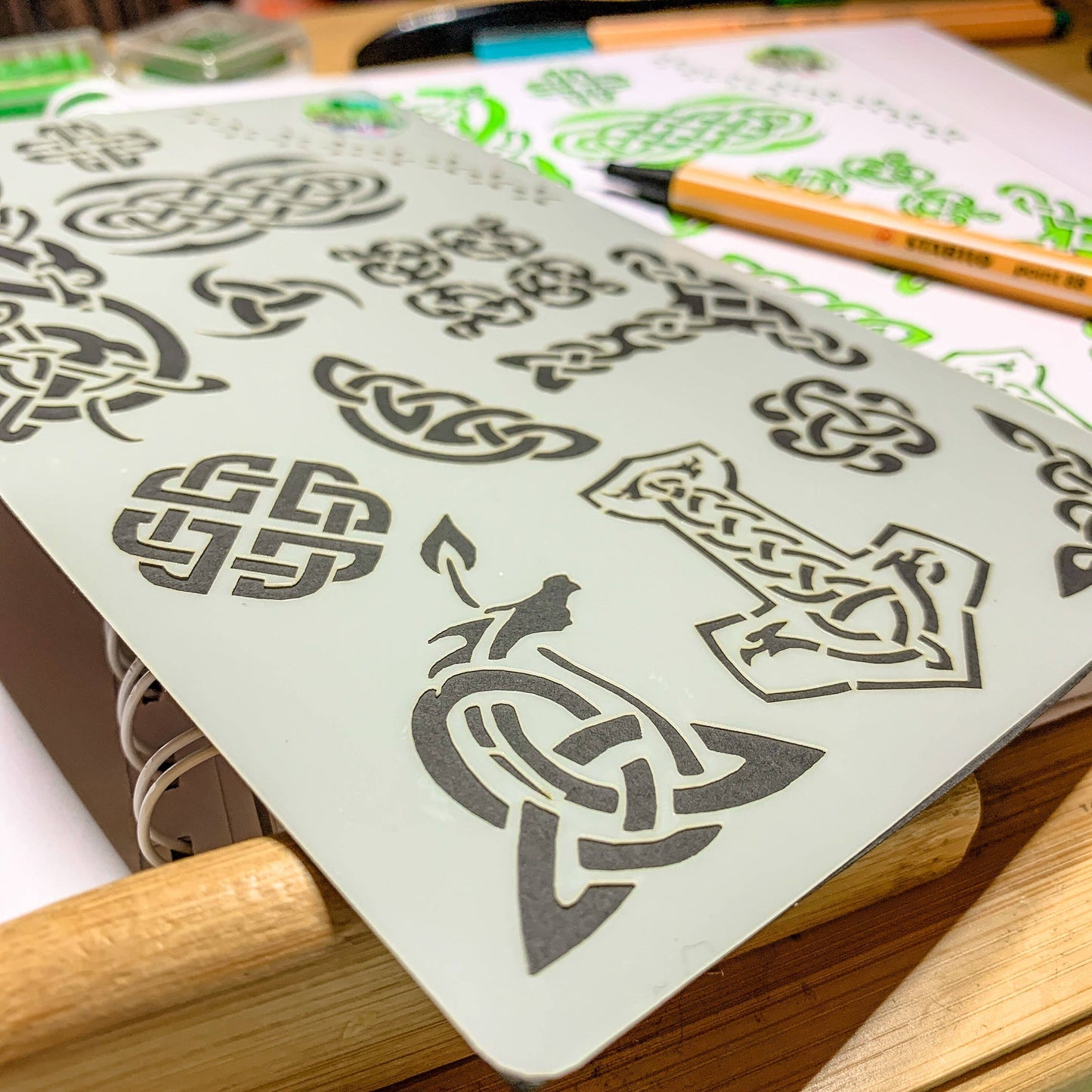 Celtic Viking Knots Stencil - Design 2