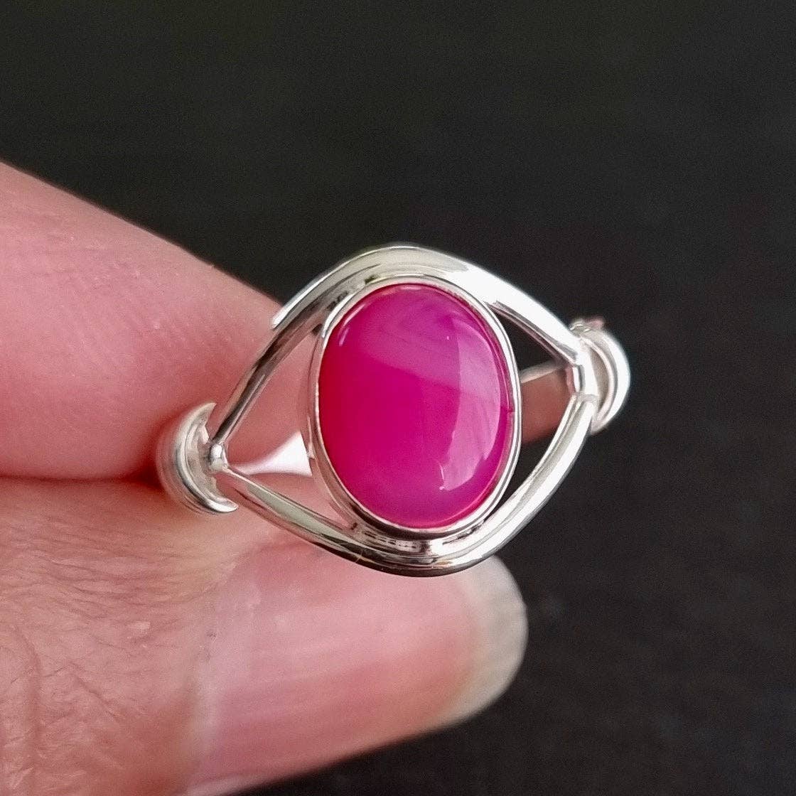 Sterling Silver Pink Agate Solitaire Ring
