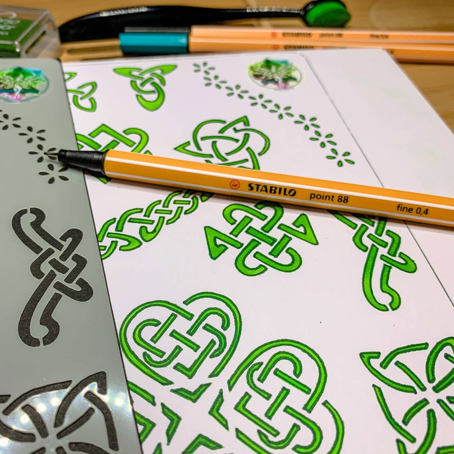 Celtic Viking Knots Stencil - Design 1