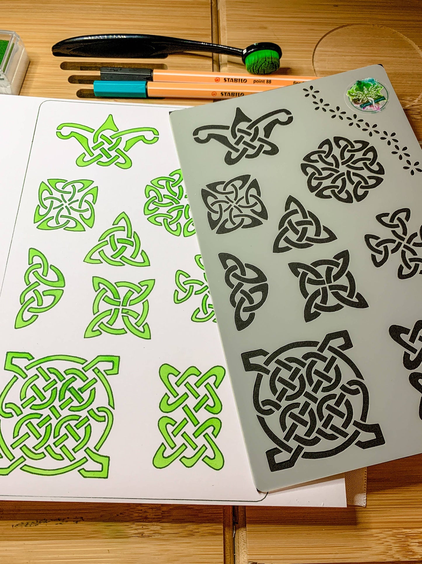 Celtic Viking Knots Stencil - Design 5