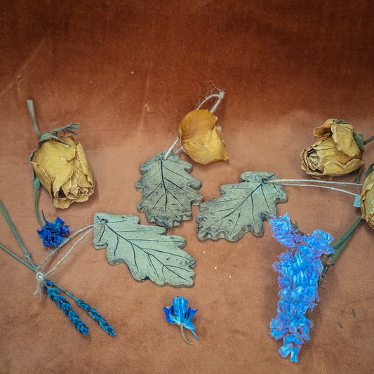 Oak Leaf Ornaments by María Poyato