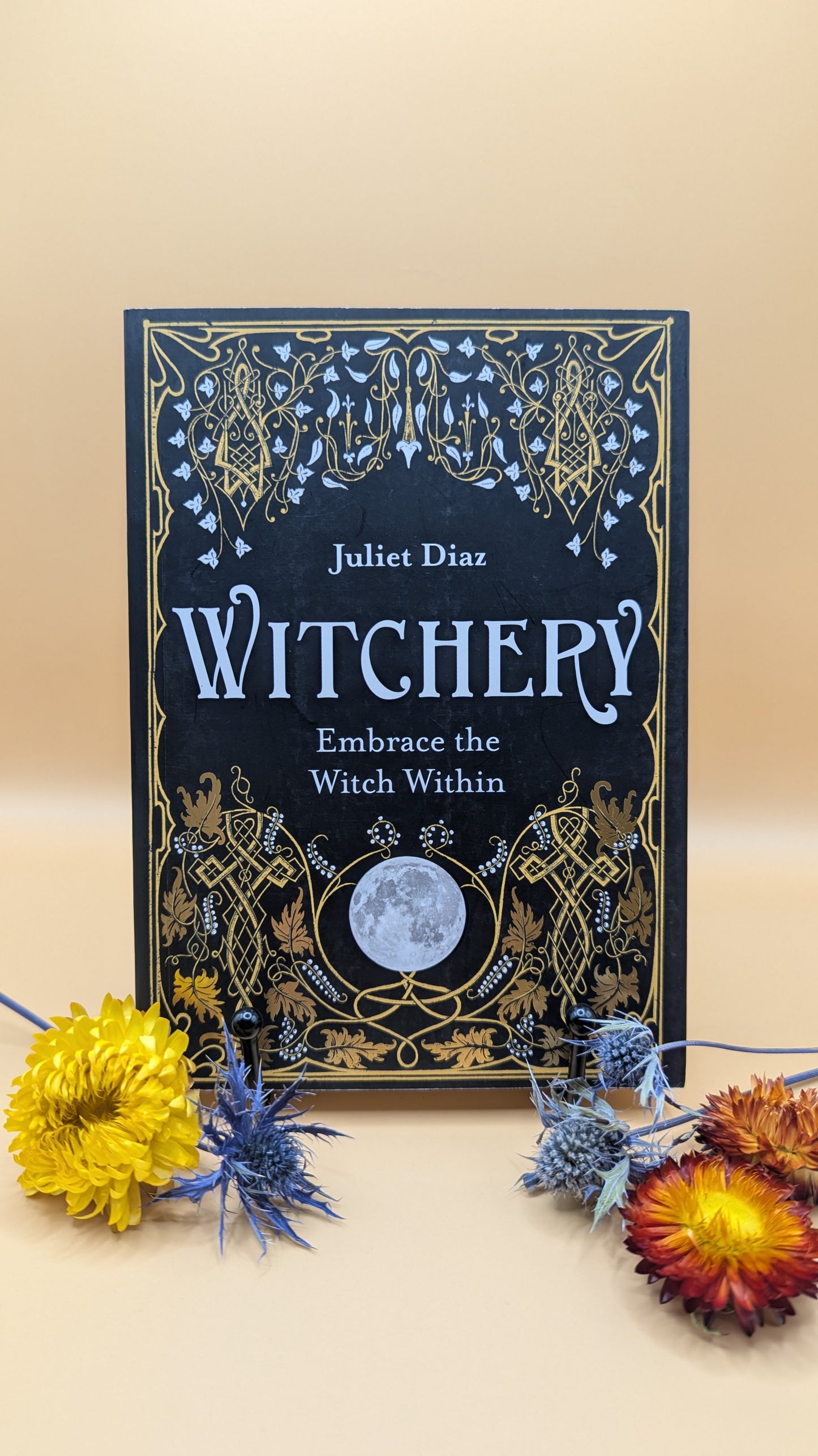 Witchery: Embrace the Witch Within