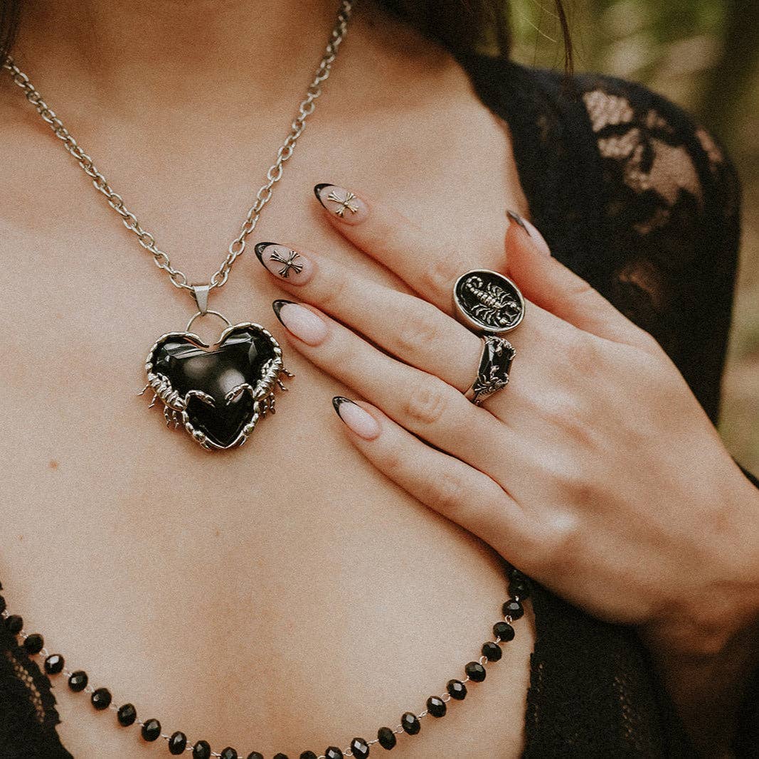 Venin Obscura Scorpion Ring