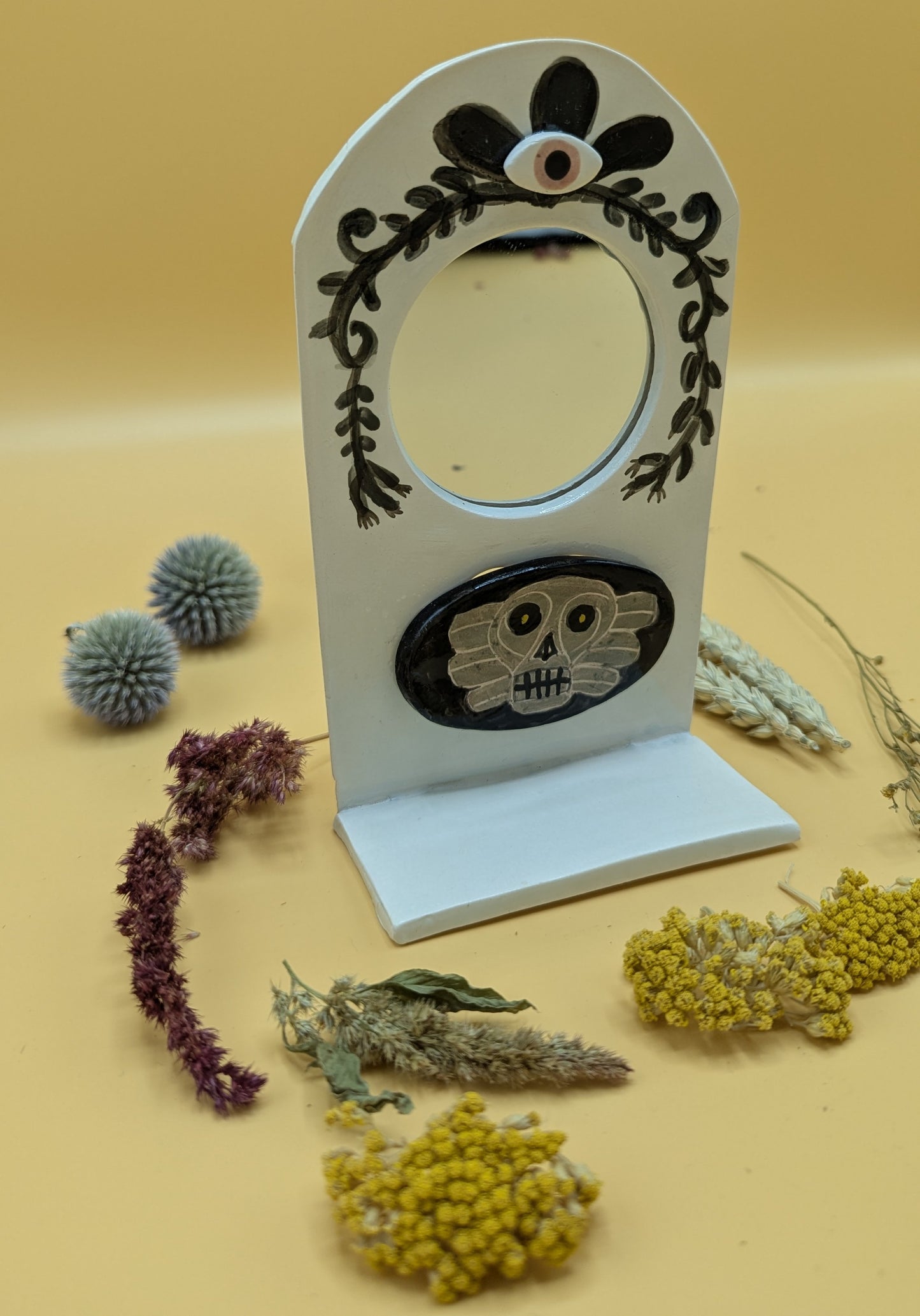 Wall Skull Mirror