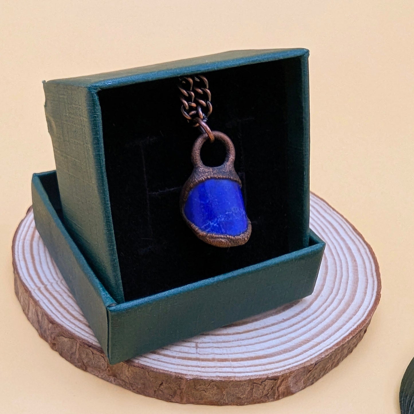 Livia Pendant