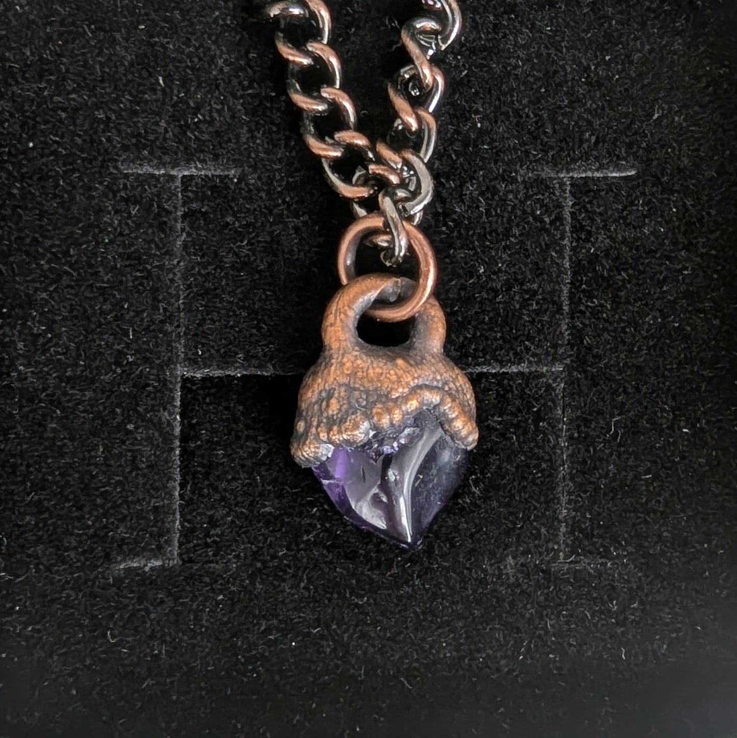 "Bora" Amethyst Pendant