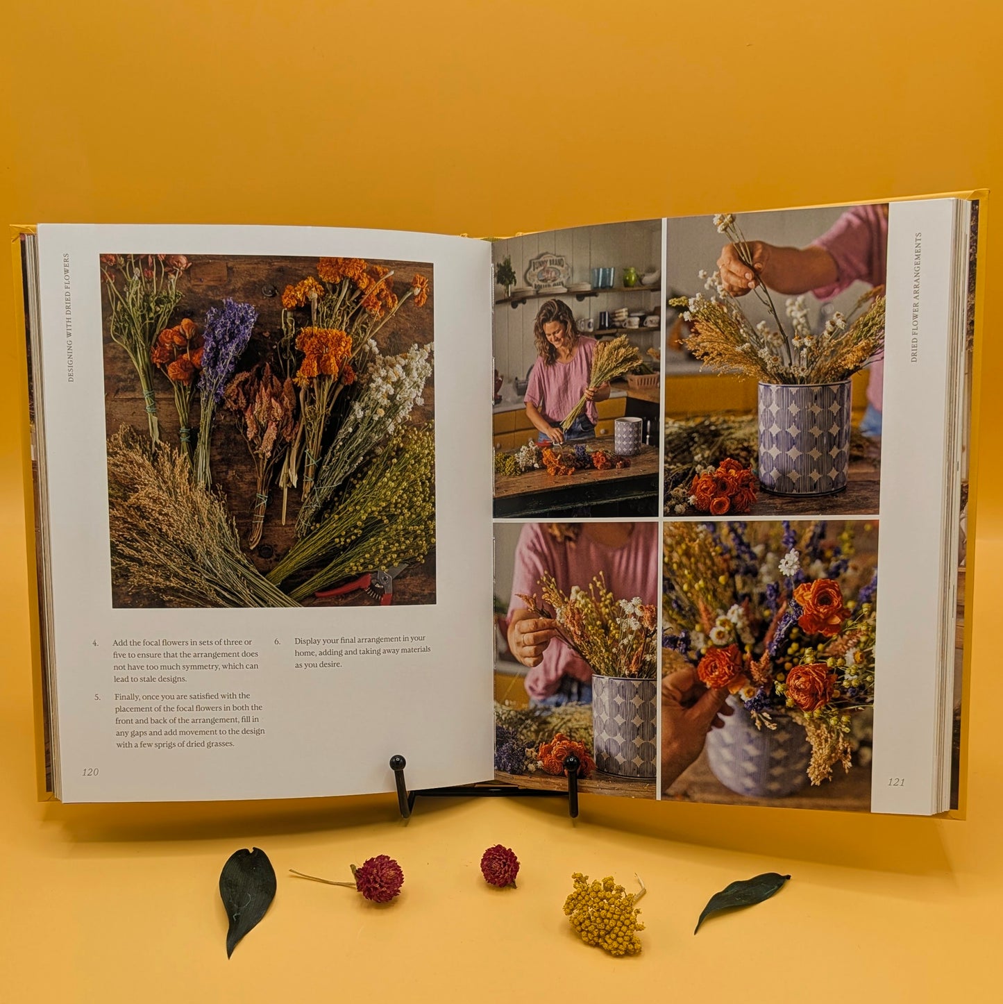 Designing with Dried Flowers : Creating Everlasting Arrangements