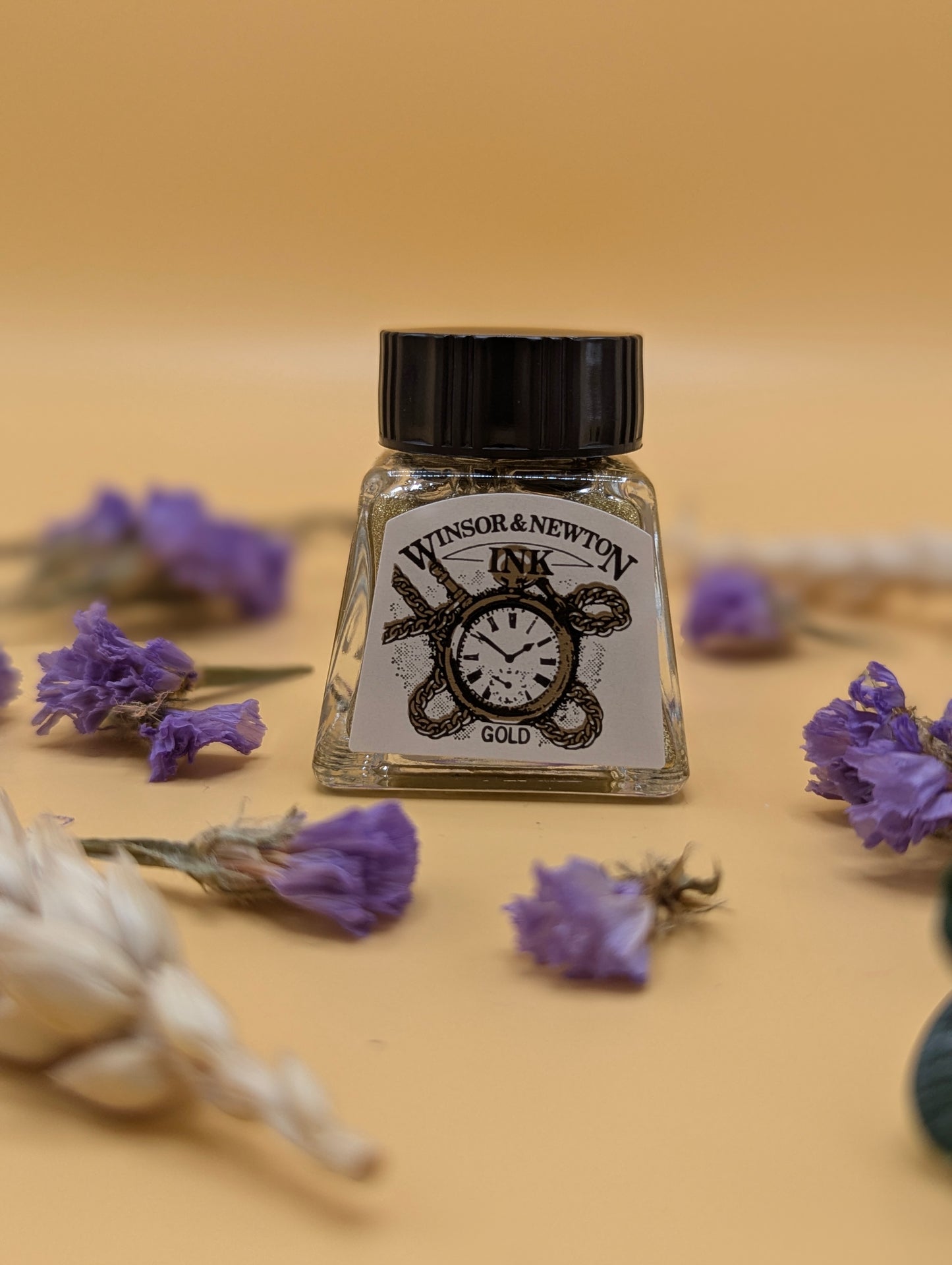 Gold - Winsor & Newton Drawing Ink