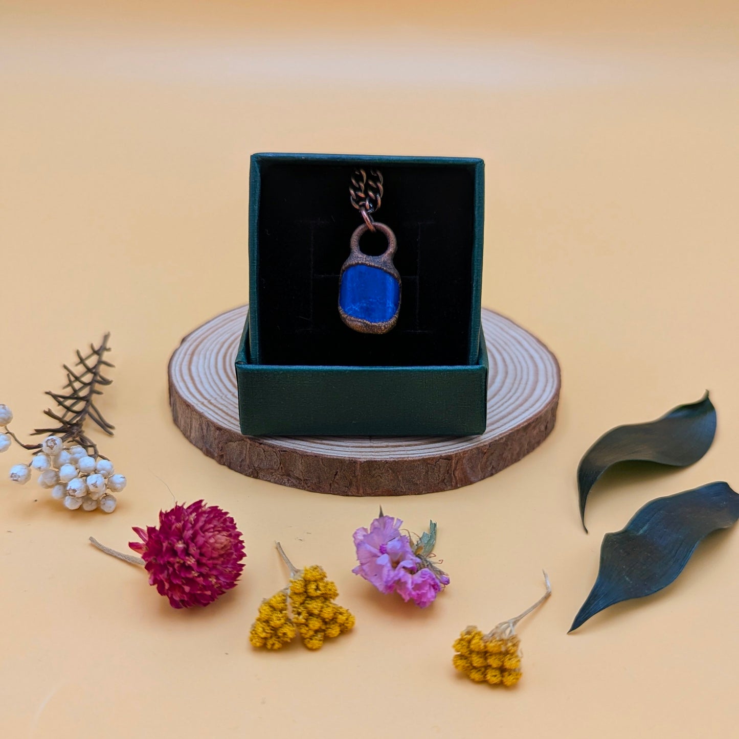 Livia Pendant