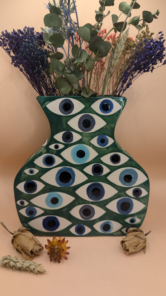 Large Eyes Vase